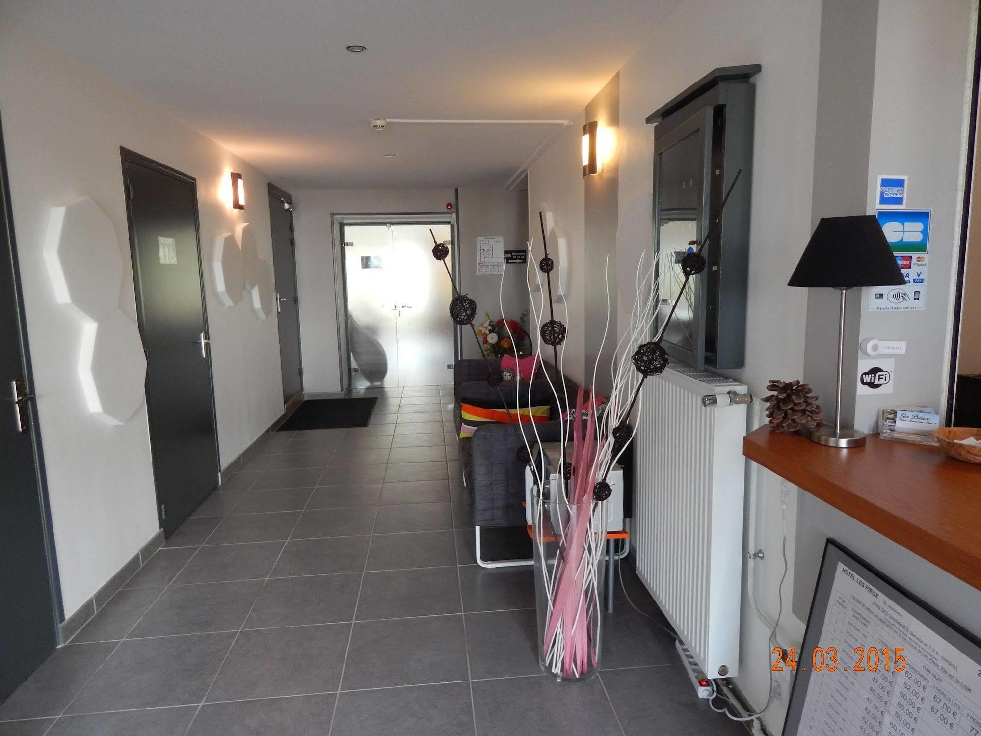 Hotel Les Pieux En Cotentin Exterior foto